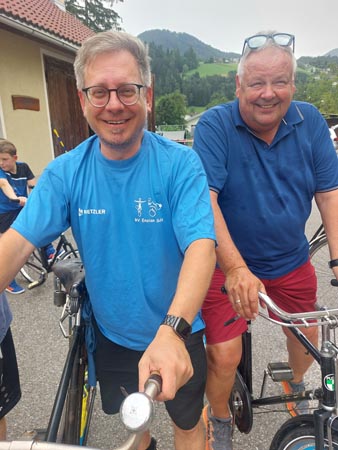 29a_Neuer und ehem  Bürgermeister